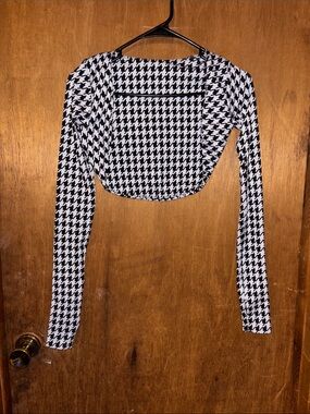 Astoria Houndstooth Long Sleeve Cropped Bolero Top - Black & White